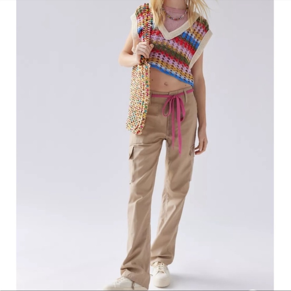 NWT URBAN RENEWAL Vintage Low-Rise Cargo Pant in Tan Sz 32